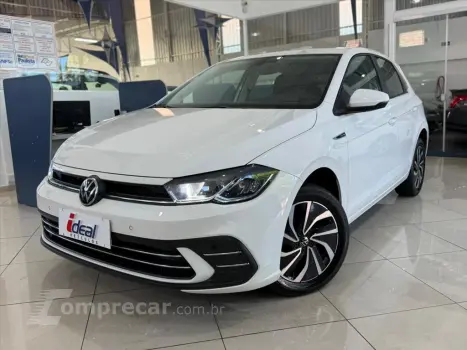Volkswagen POLO 1.0 170 TSI HIGHLINE AUTOMÁTICO 4 portas
