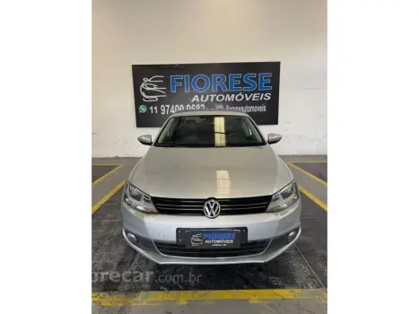 JETTA 2.0 TSI HIGHLINE 211CV GASOLINA 4P TIPTRONIC