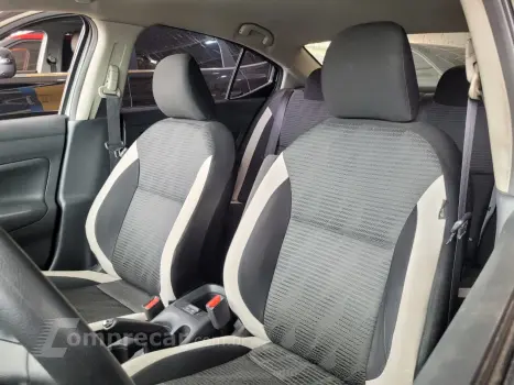 VERSA Advance 1.6 16V Flex Aut.