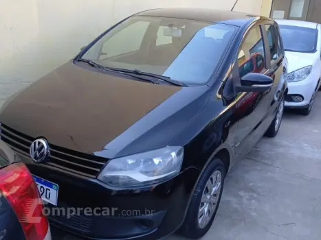 Volkswagen FOX - 1.0 MI TREND 8V 4P MANUAL 4 portas