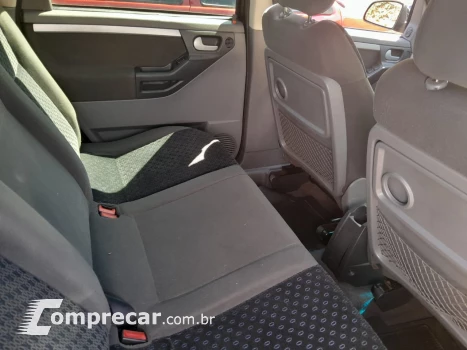 MERIVA PREMIUM 1.8 AUTOMATIZADA