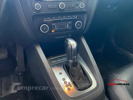 JETTA 2.0 TSI HIGHLINE 200CV GASOLINA 4P TIPTRONIC