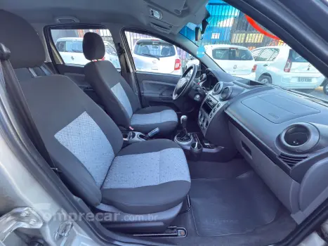 FIESTA 1.6 MPI Class Hatch 8V