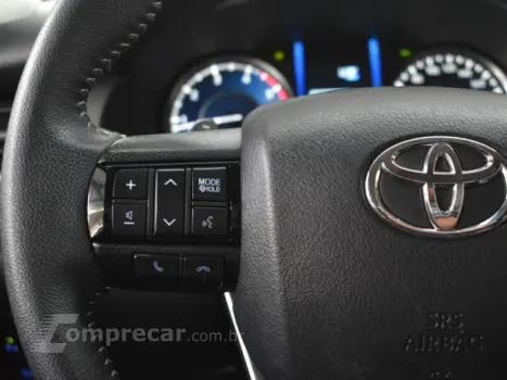 HILUX SW4 - 2.8 D-4D TURBO SRX 4X4 AUTOMÁTICO