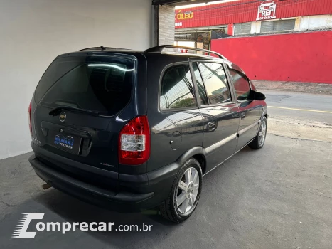 ZAFIRA 2.0 MPFI Elegance 8V