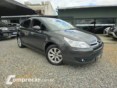 CITROEN C4 2.0 Exclusive Sport 16V 4 portas