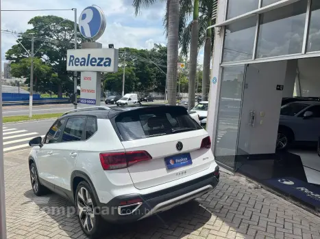 TAOS Highline 1.4 250 TSI Flex Aut.