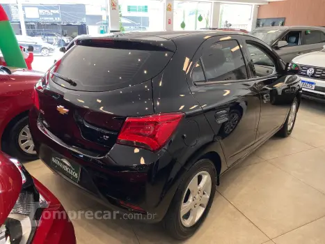 Onix 1.4 Mpfi Lt 8V Flex 4P Automático