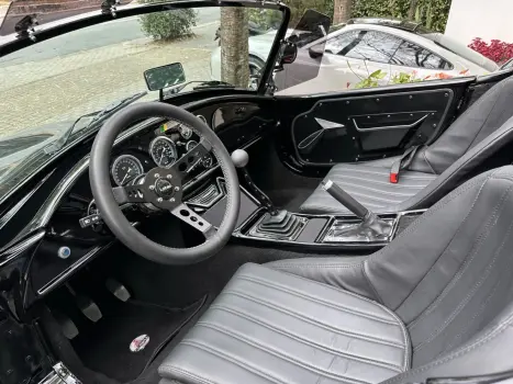 COBRA 5.0 V8 Réplica