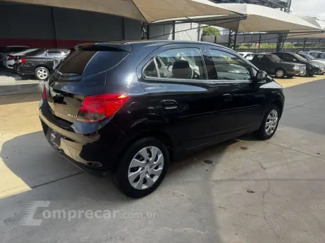 Onix Hatch 1.4 4P FLEX LT