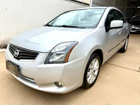 NISSAN Sentra S 2.0 4 portas