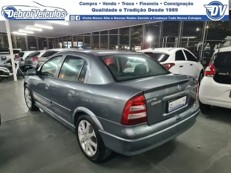 ASTRA 1.8 MPFI Millenium II Sedan 8V