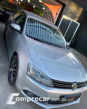 JETTA 2.0 TSI Highline 211cv