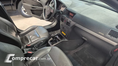 VECTRA 2.0 MPFI GT Hatch 8V