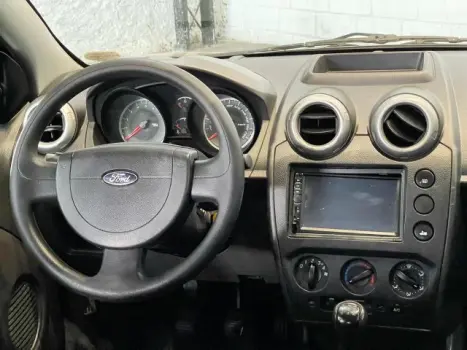 FIESTA SEDAN - 1.6 MPI SEDAN 8V 4P MANUAL