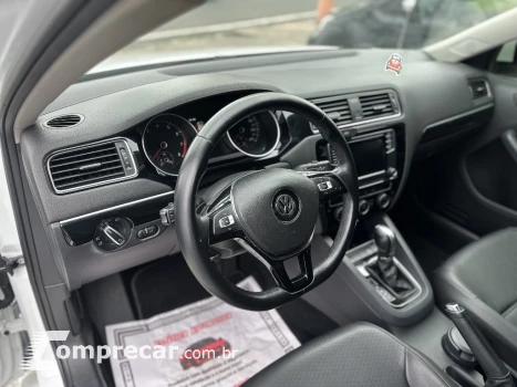 JETTA 2.0 TSI HIGHLINE 211CV GASOLINA 4P TIPTRONIC