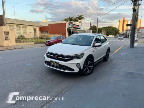 Volkswagen NIVUS 1.0 200 TSI Highline 4 portas