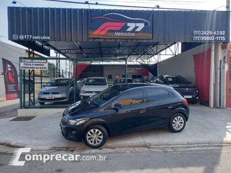 Onix Hatch 1.4 4P FLEX LT AUTOMÁTICO