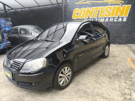 Volkswagen POLO 1.6 MI Sportline 8V 4 portas