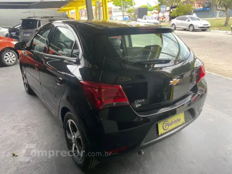 Onix Hatch 1.4 4P FLEX LTZ AUTOMÁTICO