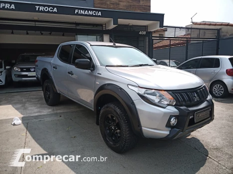 L200 TRITON 2.4 16V Turbo Sport GLX CD 4X4