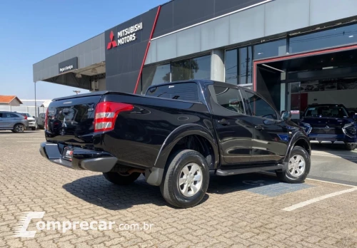 L200 TRITON 2.4 16V Turbo Sport GLS CD 4X4