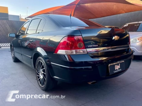 VECTRA SEDAN - 2.0 MPFI EXPRESSION 8V 140CV 4P AUTOMÁTICO