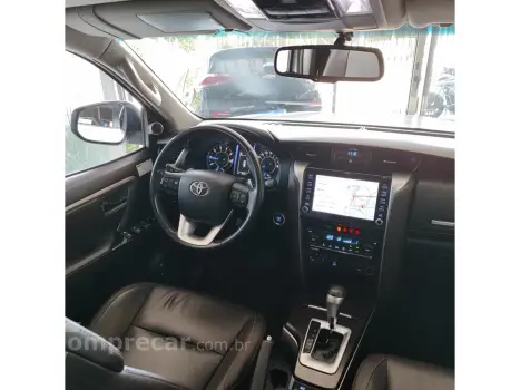 HILUX SW4 2.8 SRX 4X4 7 LUGARES 16V TURBO INTERCOOLER DIESEL