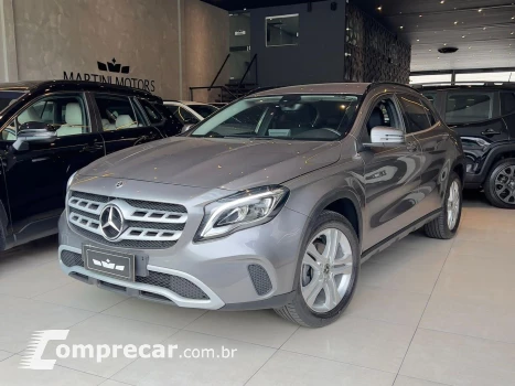 Mercedes-Benz GLA 200 1.6 CGI FLEX STYLE 7G-DCT 4 portas