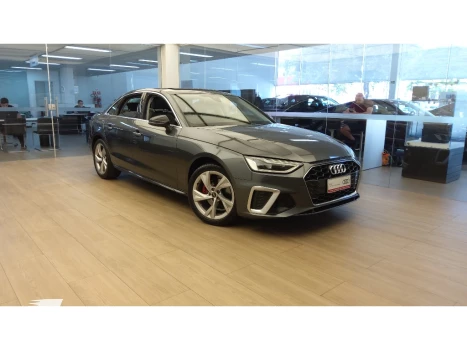 Audi A4 2.0 TFSI GASOLINA PRESTIGE PLUS S TRONIC 4 portas