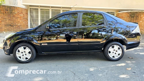 FIESTA 1.6 Rocam Sedan 8V
