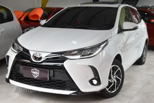 Toyota YARIS 1.5 16V XLS 4 portas