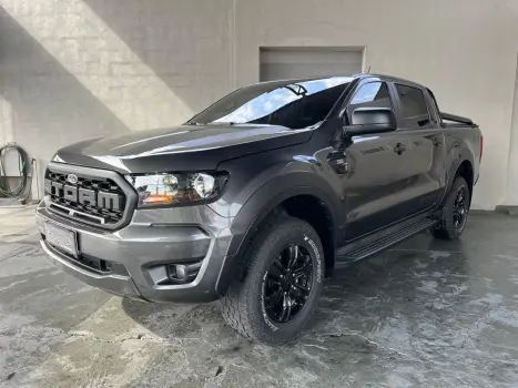 FORD RANGER 3.2 Storm 4X4 CD 20V 4 portas
