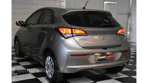 HB20 - 1.6 COMFORT PLUS 16V 4P AUTOMÁTICO