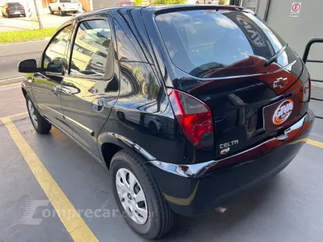 Celta Spirit/ LT 1.0 MPFI 8V FlexP. 5p