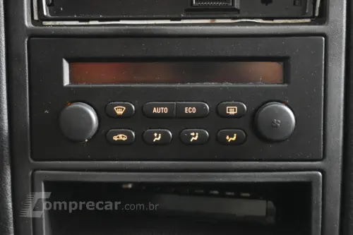 ASTRA 2.0 MPFI Advantage 8V