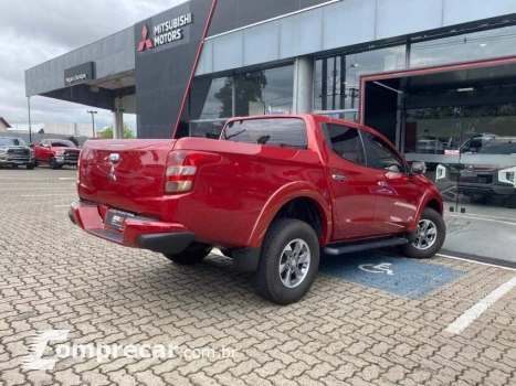 L200 TRITON 2.4 16V Turbo Sport HPE CD 4X4