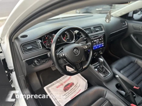 JETTA 2.0 TSI HIGHLINE 211CV GASOLINA 4P TIPTRONIC