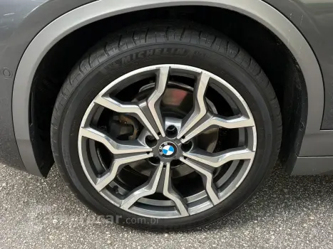 X2 2.0 16V Turbo Sdrive20i M Sport X Steptronic