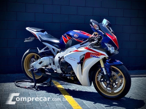 HONDA CBR 1000RR FIREBLADE