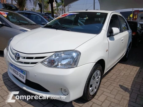 Toyota ETIOS SEDAN - 1.5 XS SEDAN 16V 4P MANUAL 4 portas