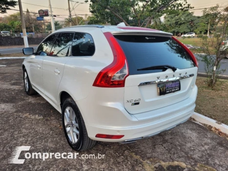 XC60 2.4 D5 Momentum AWD