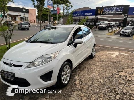 FORD FIESTA 1.6 SE Hatch 16V 4 portas