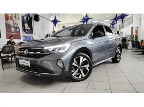 Volkswagen NIVUS 1.0 200 TSI TOTAL FLEX HIGHLINE AUTOMÁTICO 4 portas