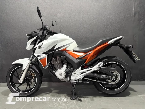 CB 250 TWISTER CBS