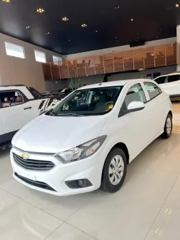 CHEVROLET ONIX 1.0 LT 4 portas
