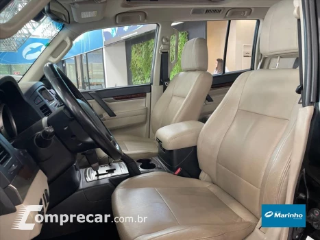 PAJERO FULL 3.8 HPE 4X4 V6 24V GASOLINA 4P AUTOMÁ