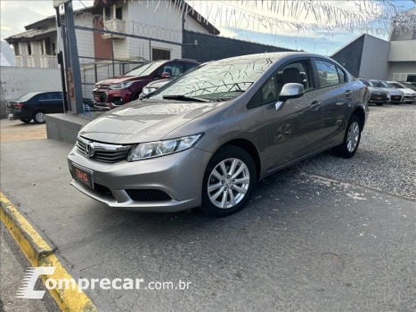 Honda CIVIC 1.8 LXS 16V 4 portas