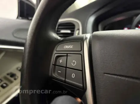 V40 2.0 T4 DYNAMIC TURBO GASOLINA 4P AUTOMÁTICO