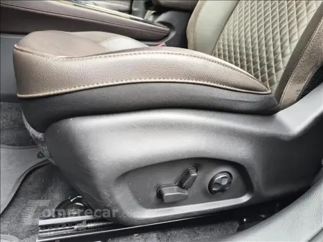 COMMANDER 1.3 T270 Turbo Overland